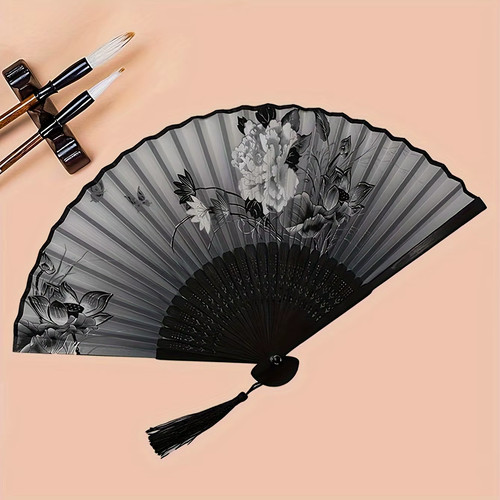 Lovely black patterned silk - ,