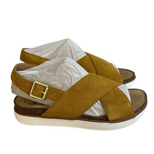 BNIB Clarks Elayne Cross