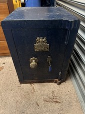 R.TANNS DEFIANCE LOCK & SAFE WORKS LONDON SAFE