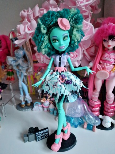 Monster high honey - monster,