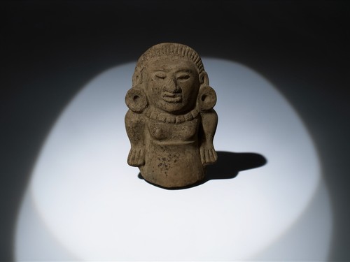 Pre columbian pottery figurine - pre,