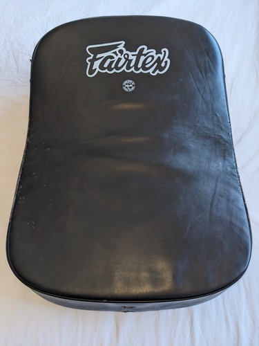 Fairtex fs3 curved kick shield - fairtex,