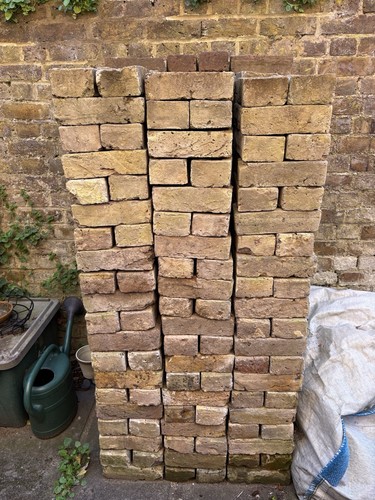 Reclaimed stock bricks - stock,