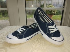 Tu Ladies Navy & White Canvas