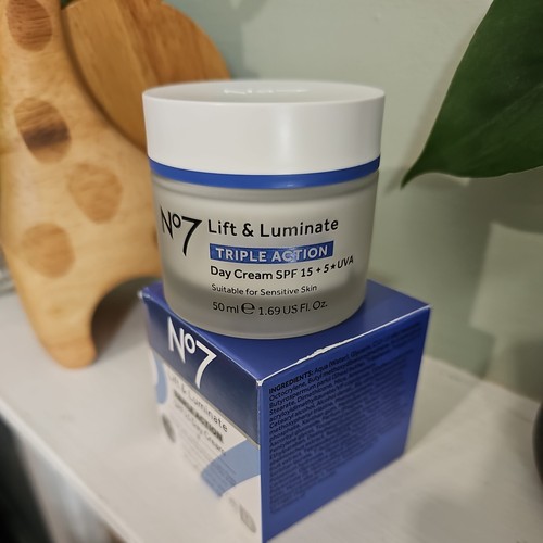 No7 lift luminate triple - lift,