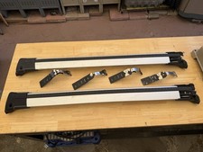 Pair of Thule AeroBlade Edge