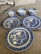 Wedgwood Willow Etruria & Barlaston Blue & White Cups Saucers Sugar Pot Set