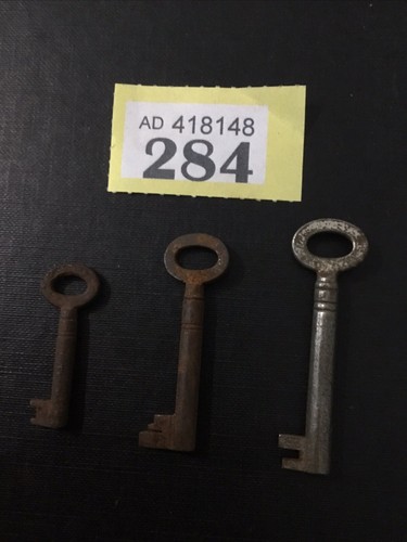 Vintage rusty metal - rusty,