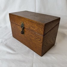 A Lovely Vintage Wooden Box With Hinged Slanted Lid. 23 X 12 X 15 Cm