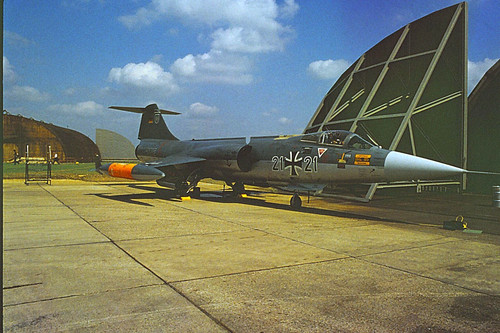 Original colour slide 104g - slide, f-104g