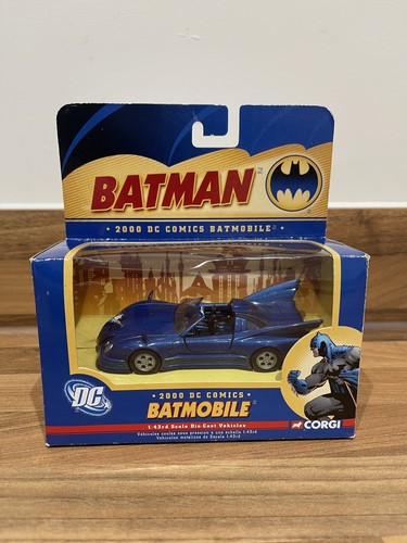 Comics 2000 batmobile model - dc,