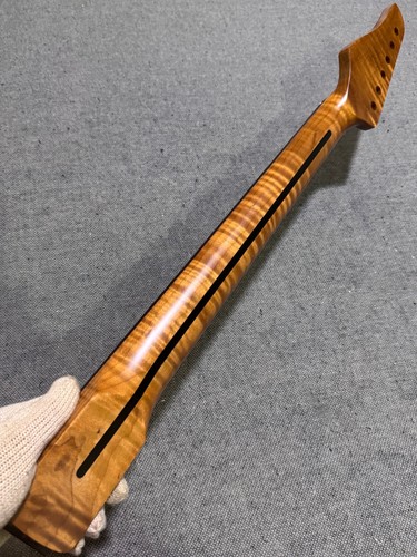 Fret roasted flame maple - flame,