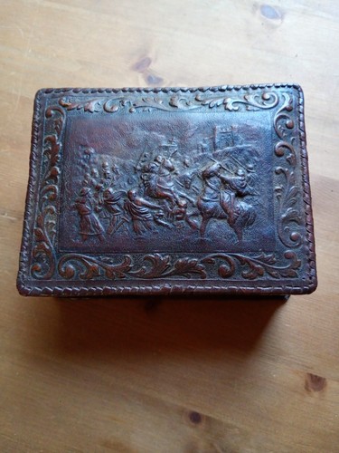 Antique wooden leather box war - box,