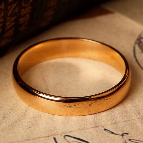 Pre owned vintage 1913 22ct - pre-owned,