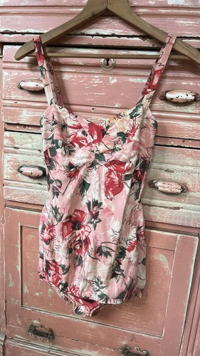 Antique vintage 50s 60s - 60s, pink