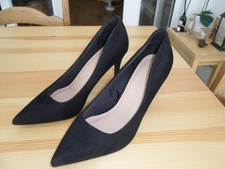 Black New Look Suede Effect High Heels  Size 4 In  VGC As Rarely Worn