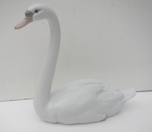 Lladro swan figurine - figurine, no.5230