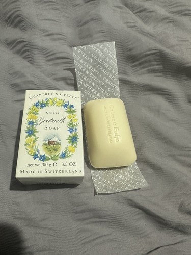 Crabtree evelyn goatmilk - &,