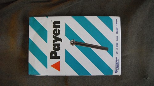 Cylinder head bolts - bolts, for