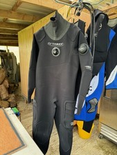 O'Three Cold water Diving