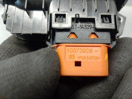 10073908 rear window control