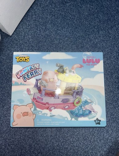 Lulu the piggy building - piggy,