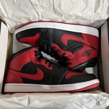 Nike Air Jordan 1 Mid Bred