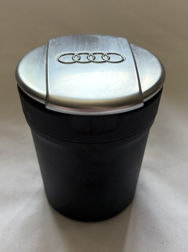 Cup chrome lid ashtray - chrome,