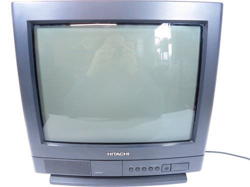 Hitachi c1714te colour crt - -,