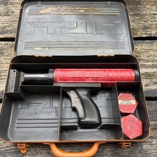 Hilti DX300 Cartridge Nail Gun with Storage Case construction joinery building 