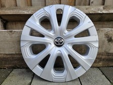 1x Toyota Prius 15" Wheel Trim
