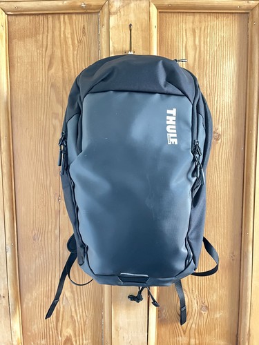 Thule chasm laptop rucksack - chasm,