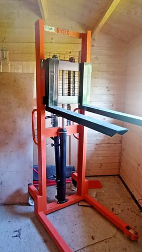 Hydraulic pallet stacker - hydraulic,