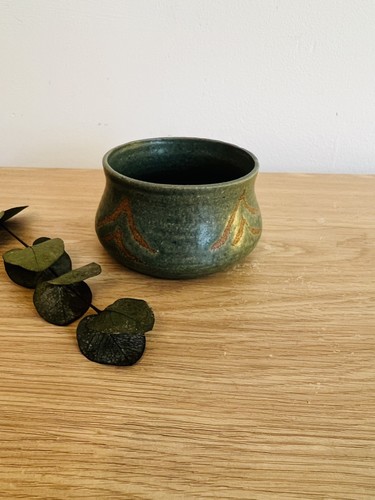 Vintage studio pottery bowl - studio,