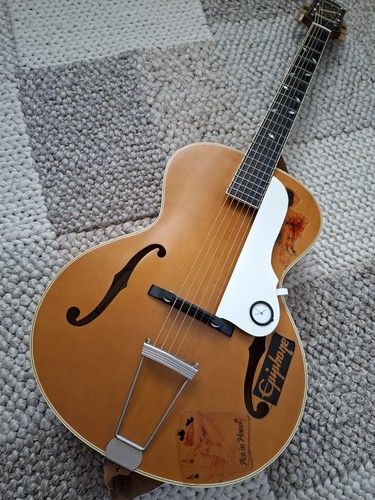 Guitars pickguard archtop - guitars,