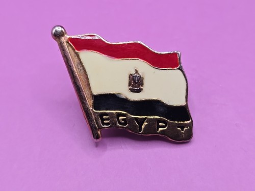 Pin badge metal vintage - metal, retro