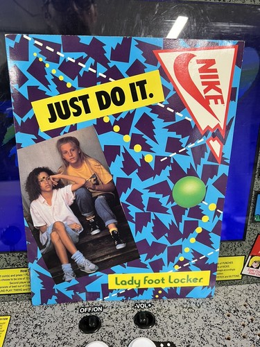 Vintage 1980s 1990s nike - nike, lady
