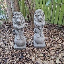 Pair Stone Lion On Ball Garden
