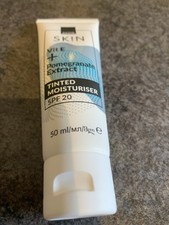 Avon Tinted Moisturiser with