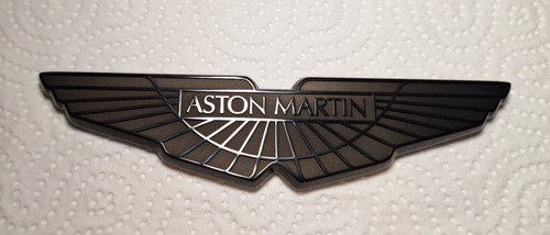 Aston martin badge original - badge,