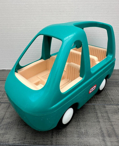 Vintage little tikes - little, dolls