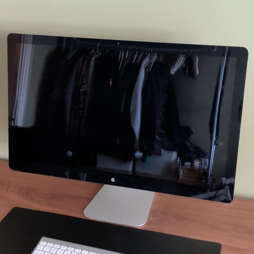 Apple thunderbolt display - apple,