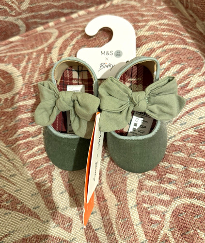 Binky girls green bow - m&s,