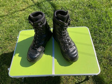 LOWA combat boot GTX  UK Size