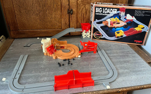 Read vtg 1991 tomy big - vtg, loader