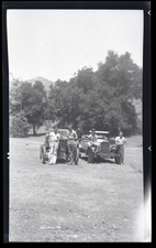 BLACK & WHITE NEGATIVE * 4 man with 2 old cars in front of bunch trees