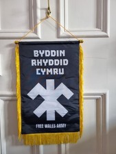 FWA Byddin Rhyddid Cymru Pennant Free Wales - 12ins x 16ins.