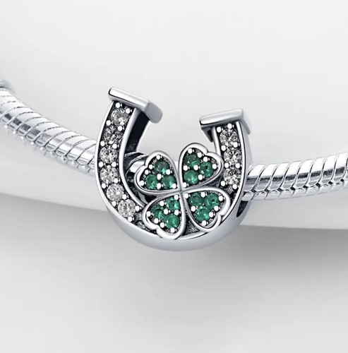 Lucky horseshoe four - lucky,