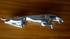 Jaguar leaper emblem original