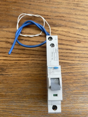 Hager adc116 c16a 10ka - c16a,